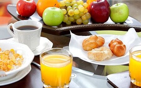 위염을 위한 부드러운 아침 식사